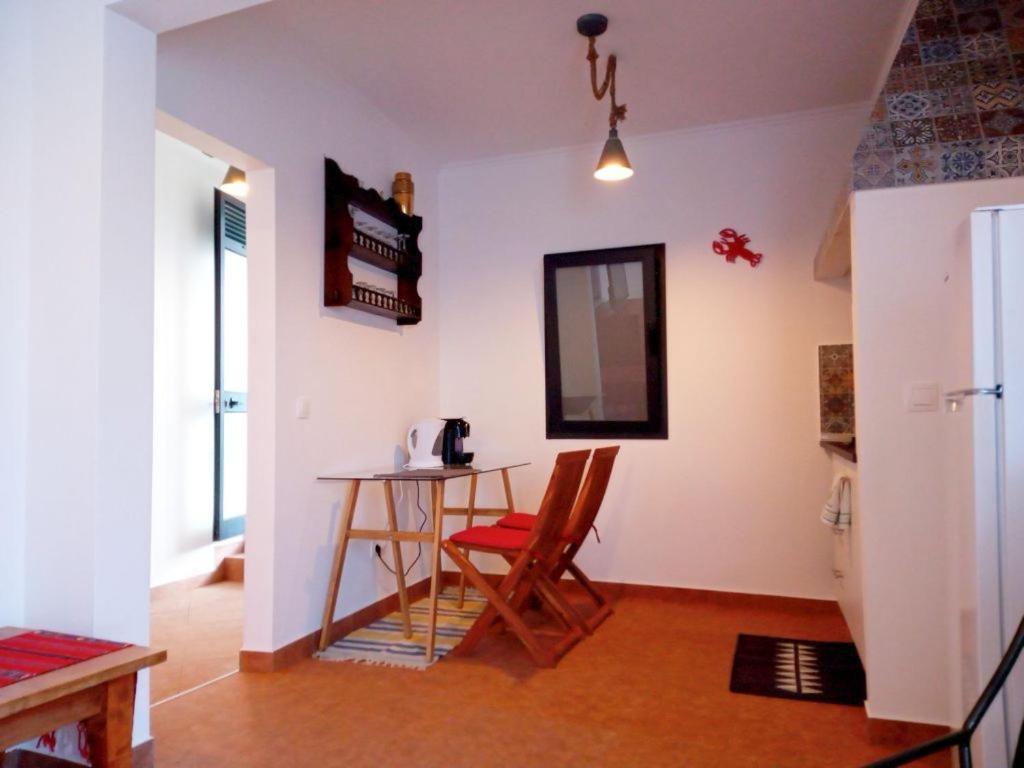 Ferienwohnung Lazy Lizard By The Ocean Seixal  Exterior foto