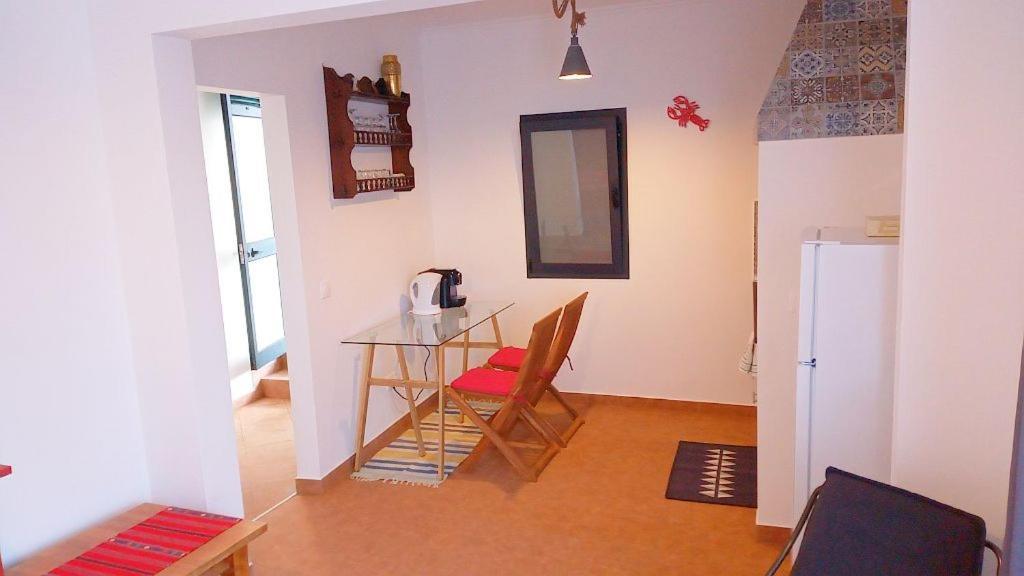 Ferienwohnung Lazy Lizard By The Ocean Seixal  Exterior foto