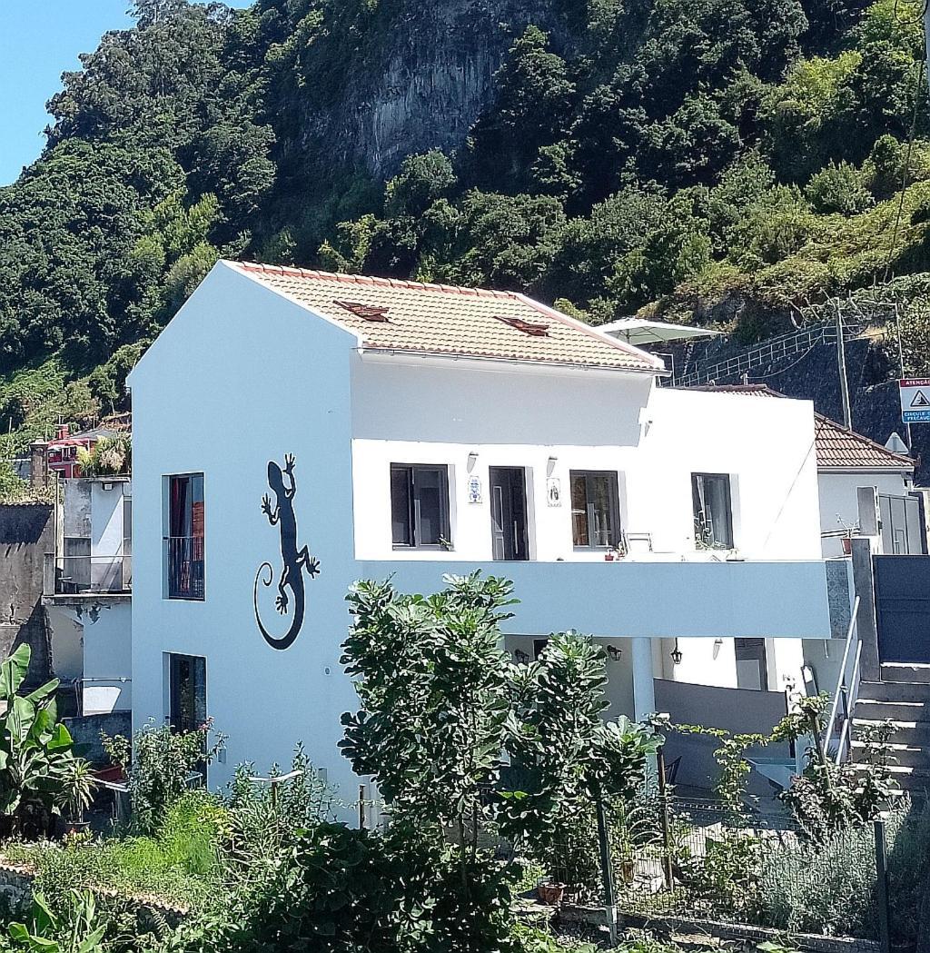 Ferienwohnung Lazy Lizard By The Ocean Seixal  Exterior foto